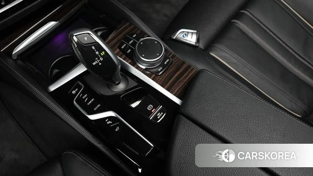 BMW 5 Series (G30) id 3859023 из Кореи 18