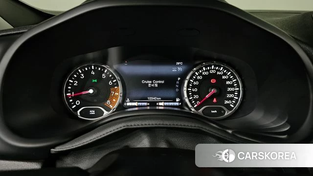 Jeep Renegade id 4592038 из Кореи 30