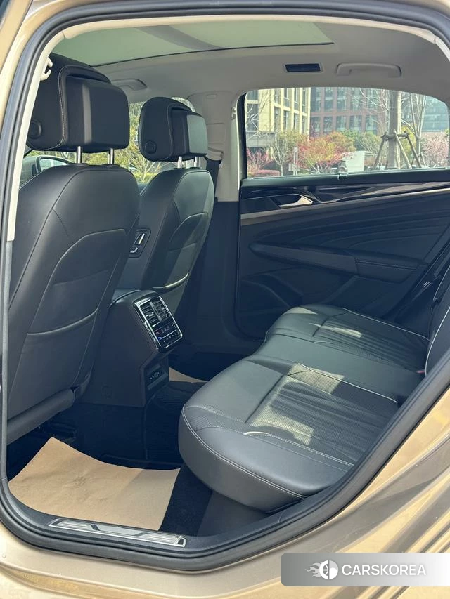 Volkswagen Passat id 3939422 из Китая 11