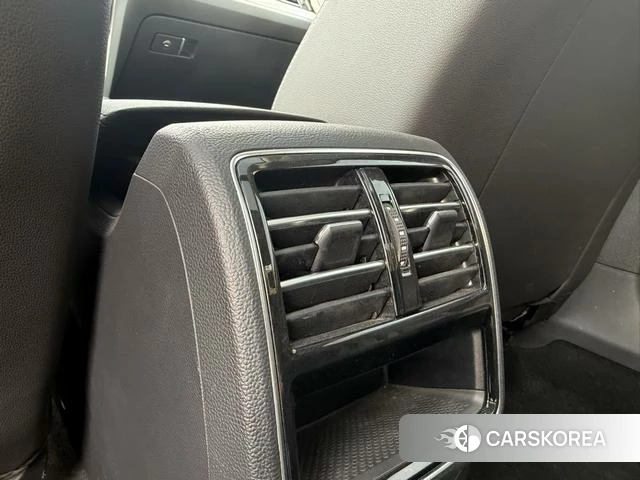 Volkswagen Magotan id 4263021 из Китая 18