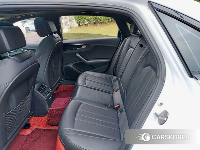 Audi A4L id 4265994 из Китая 8