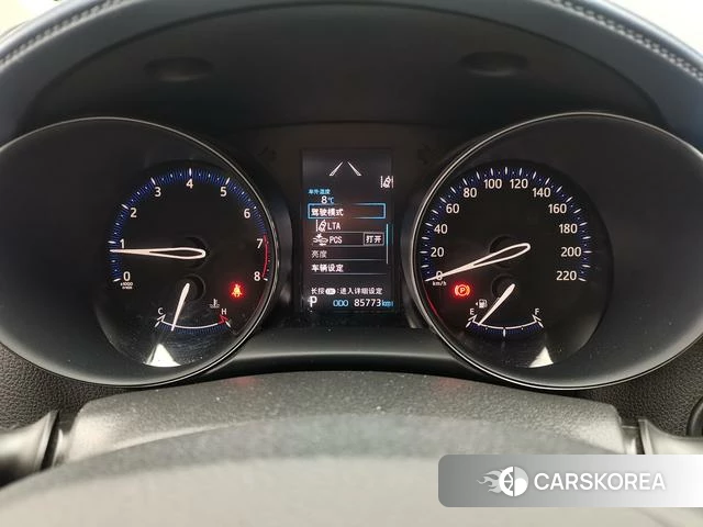 Toyota C-HR id 4238586 из Китая 12