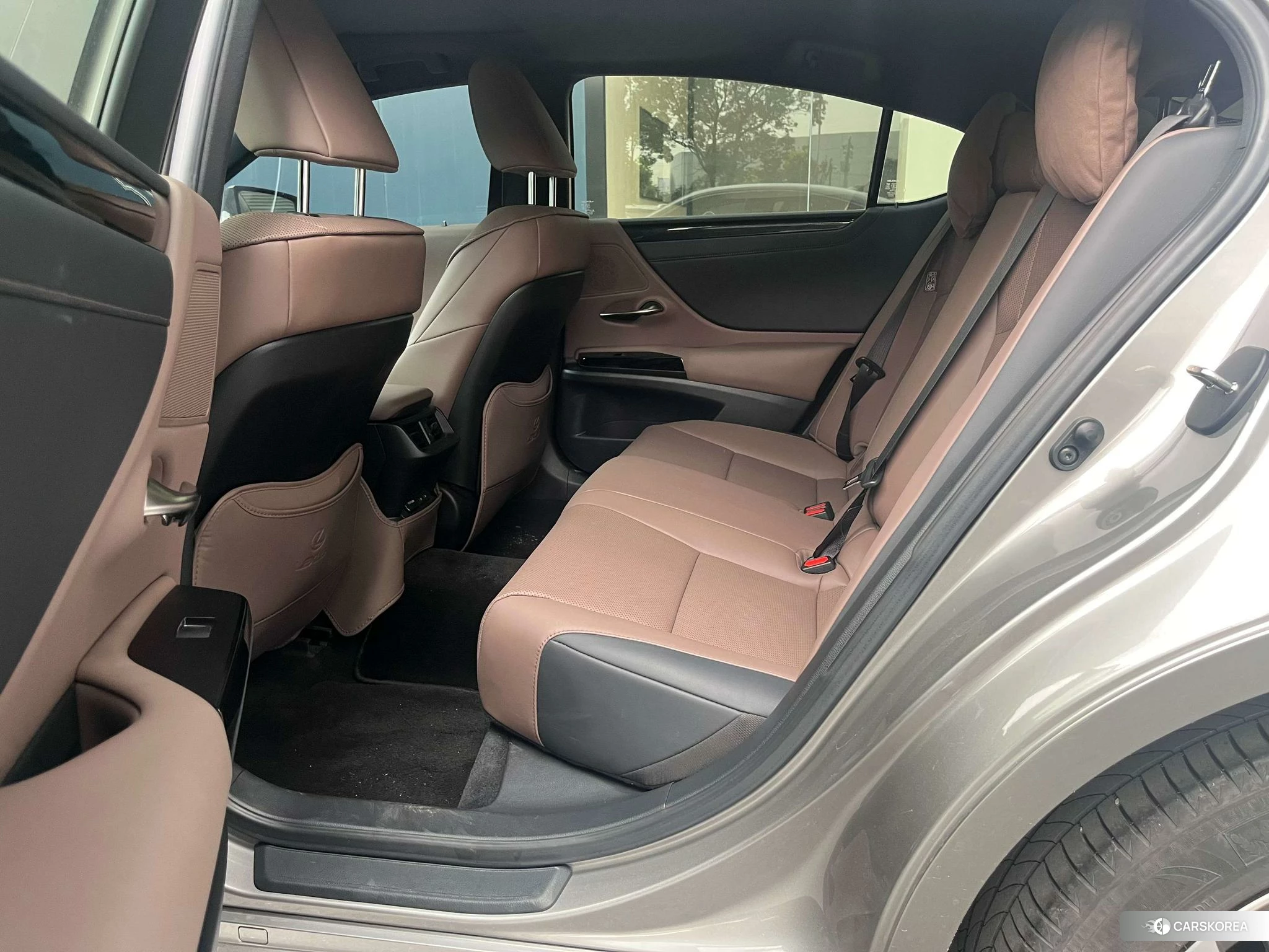 Lexus ES id 4419448 из Китая 13