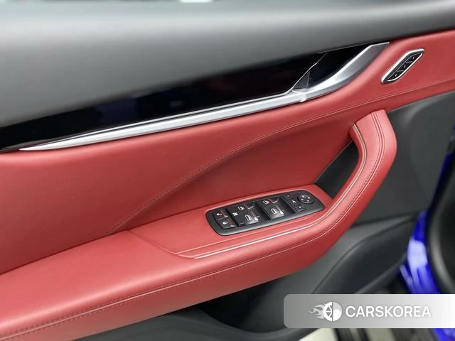Maserati Levante id 3856227 из Китая 35