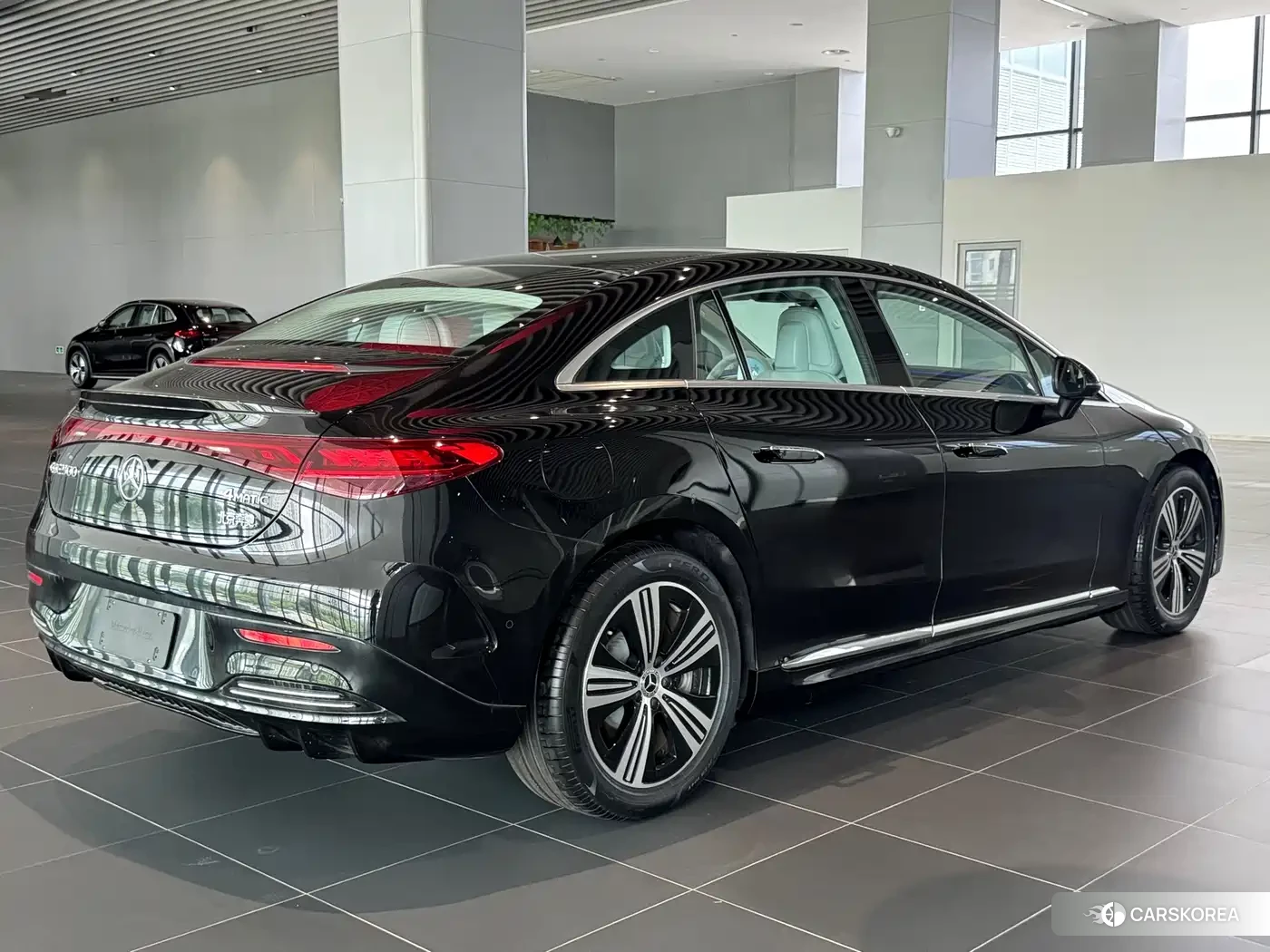 Mercedes-Benz EQE id 4576395 из Китая 8