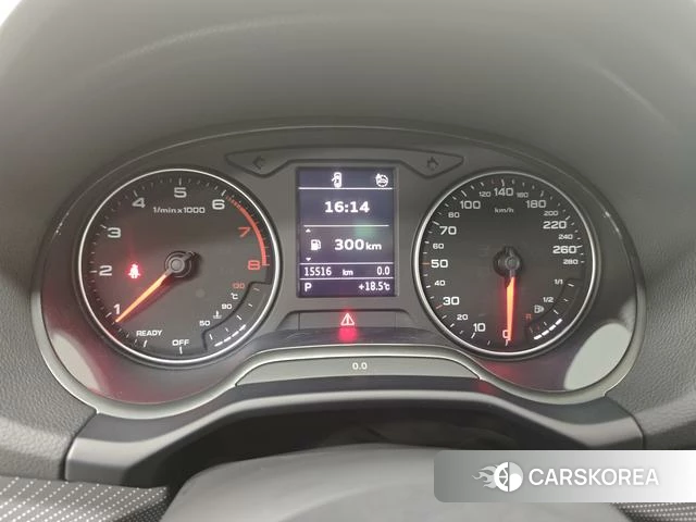 Audi Q2L id 4234884 из Китая 15