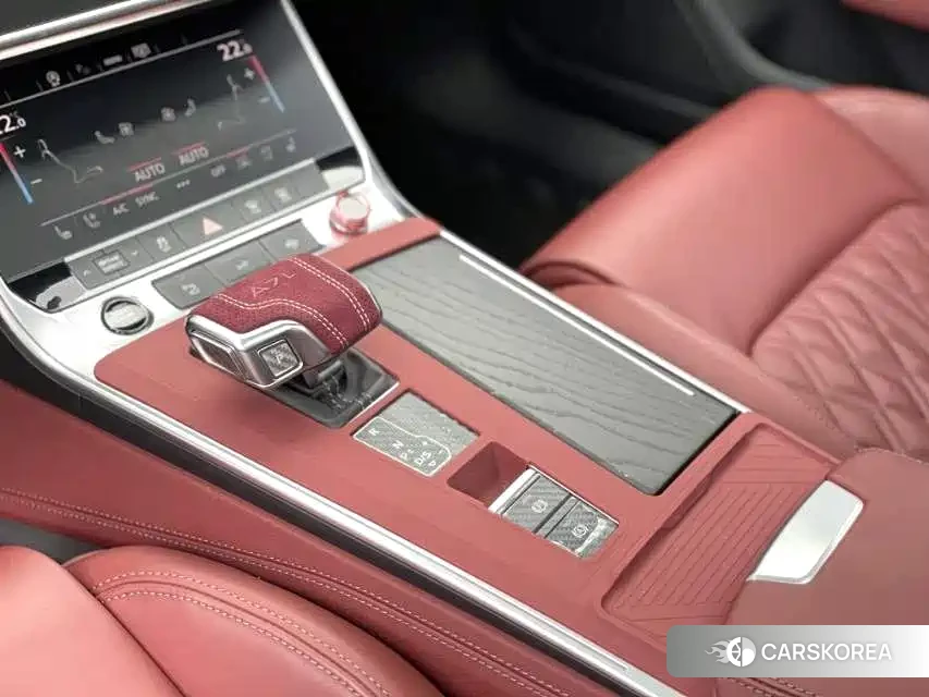 Audi A7L id 4554142 из Китая 12