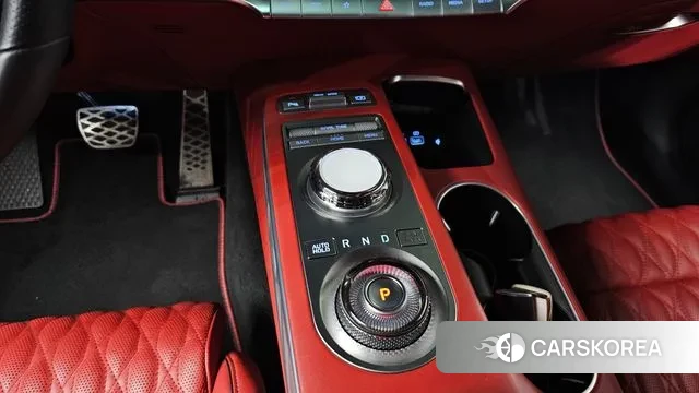 Genesis GV70 id 3473510 из Кореи 18