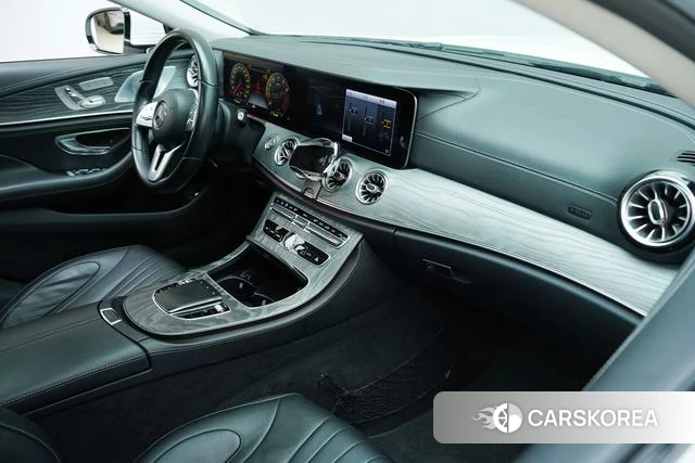 Mercedes-Benz CLS id 4222347 из Китая 14