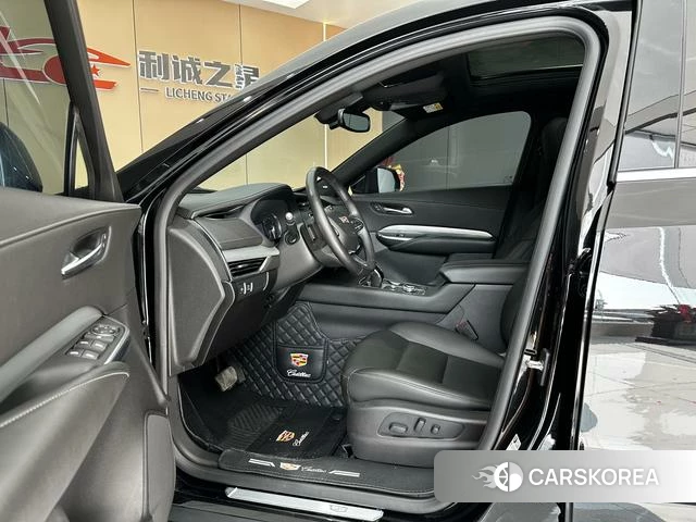 Cadillac XT4 id 3889056 из Китая 9