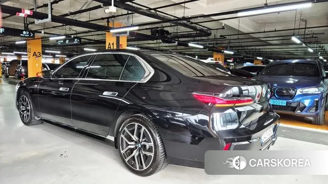 BMW 7 Series (G70) id 3415790 из Кореи 16