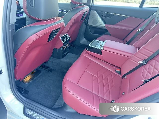 BMW i5 id 4256877 из Китая 11
