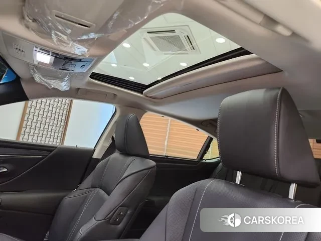 Lexus ES300h 7th generation id 3732472 из Кореи 13