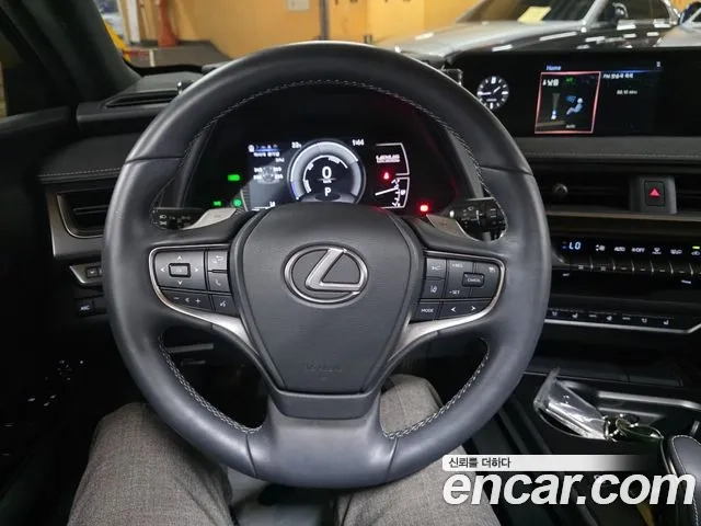 Lexus UX300e id 2863248 из Кореи 18