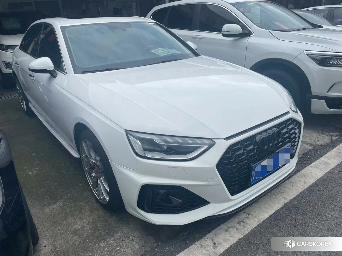 Audi A4L id 4498617 из Китая 8