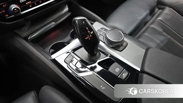 BMW 5 Series (G30) id 3608448 из Кореи 18