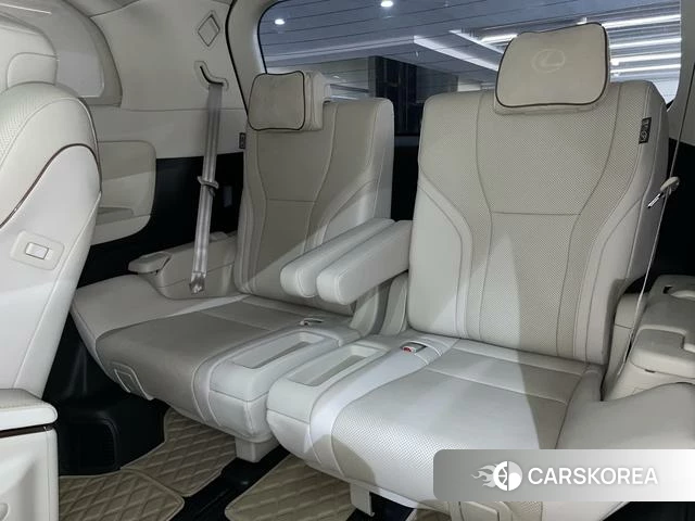 Lexus LM id 4291442 из Китая 15