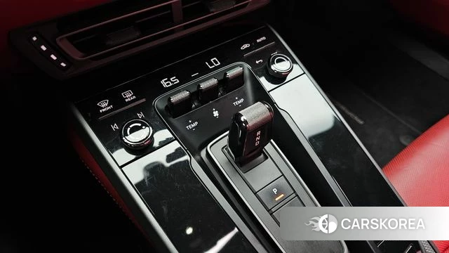 Porsche 911(992) id 4677363 из Кореи 31