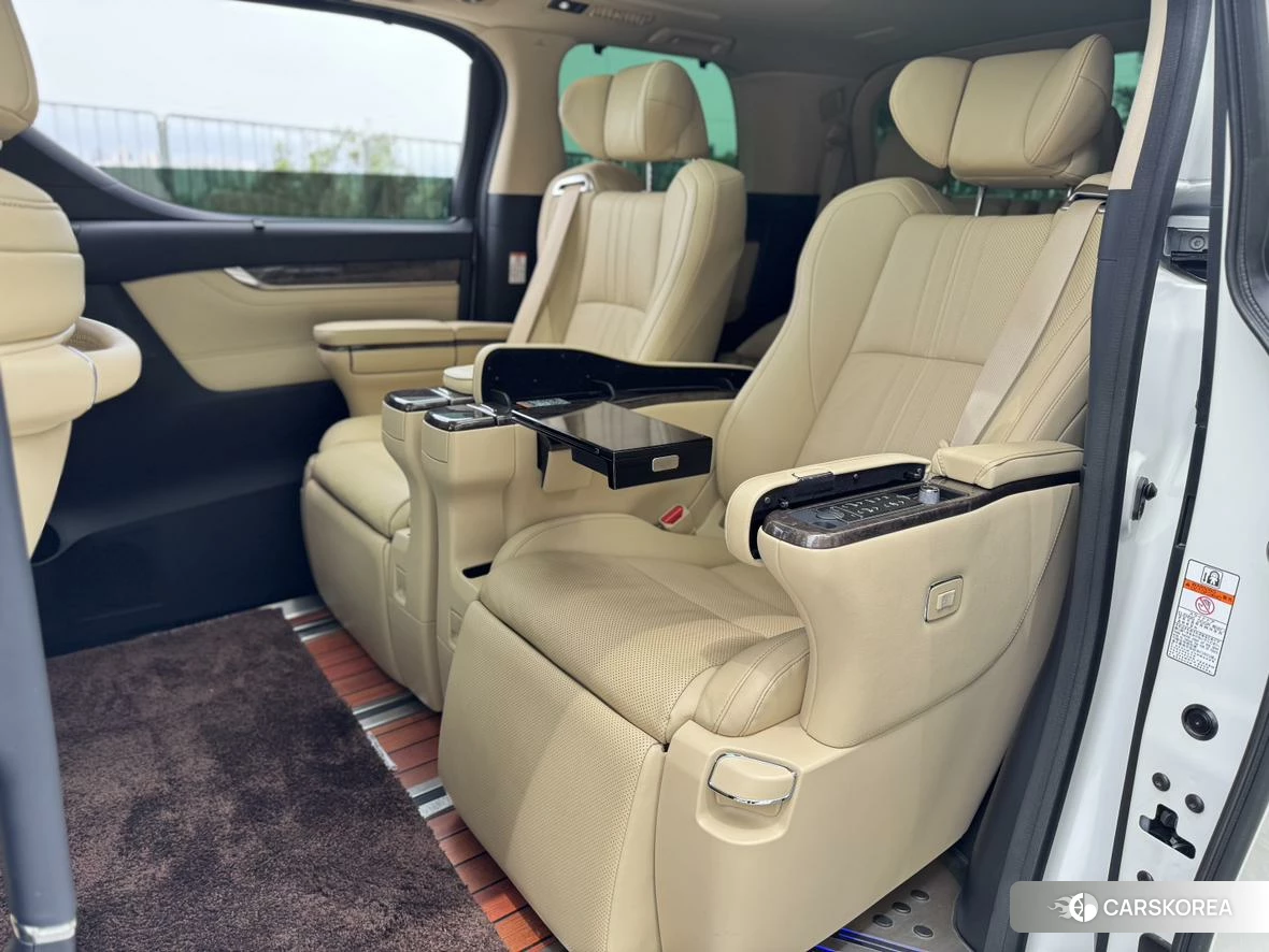 Toyota Alphard id 4461280 из Китая 23