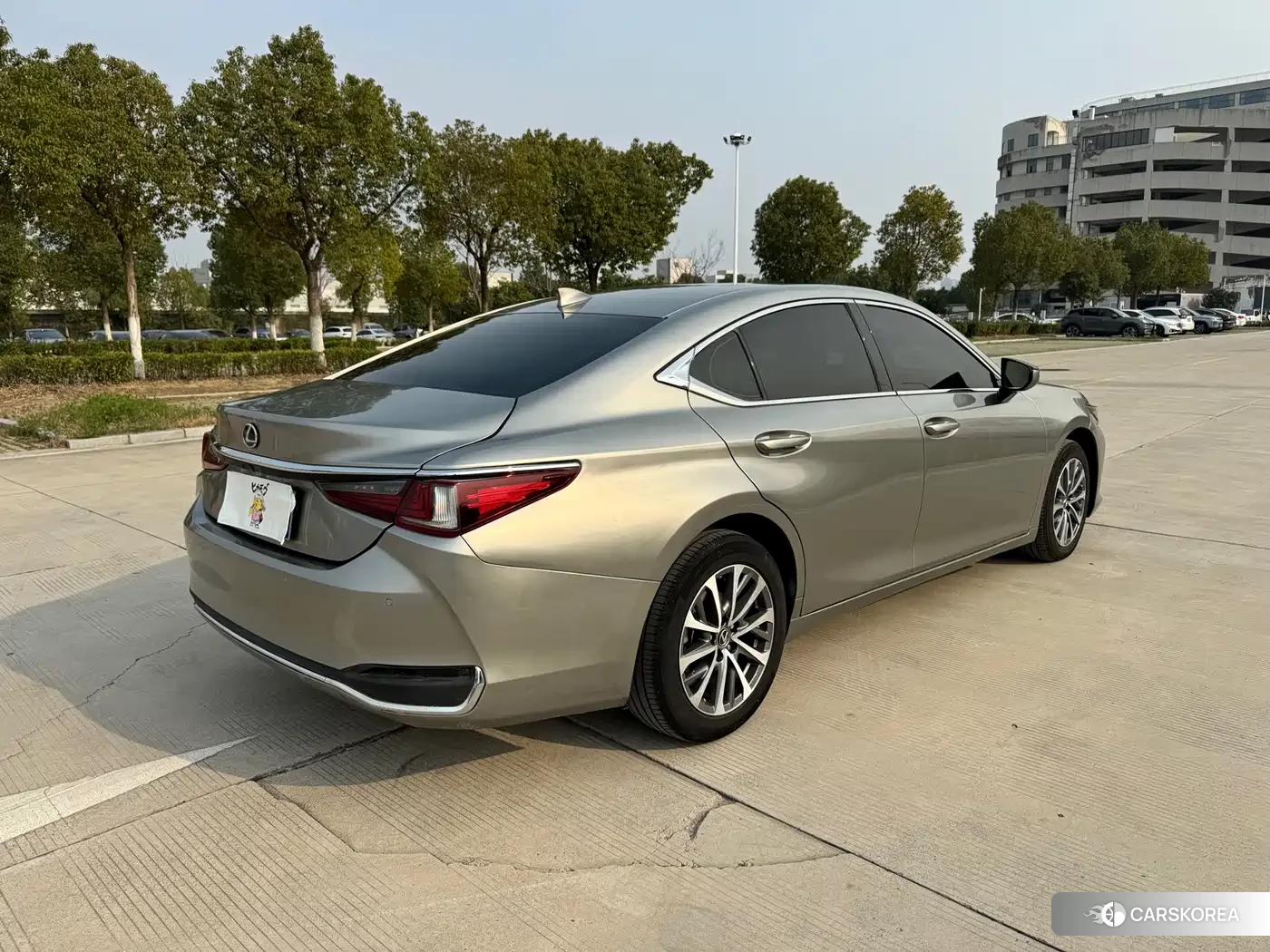 Lexus ES id 4685908 из Китая 14