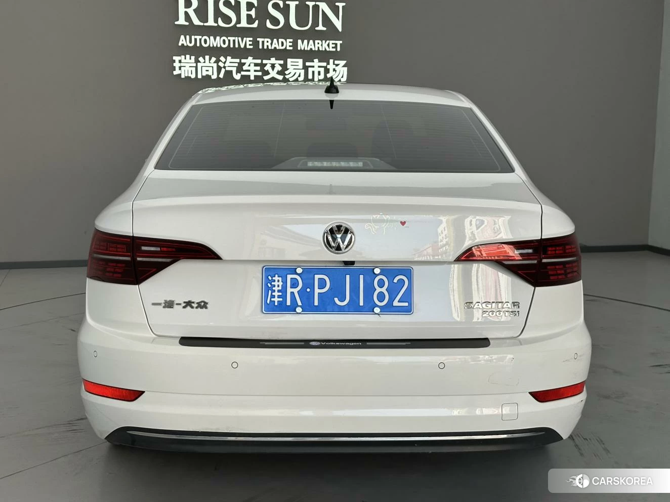 Volkswagen Sagitar id 4419171 из Китая 8