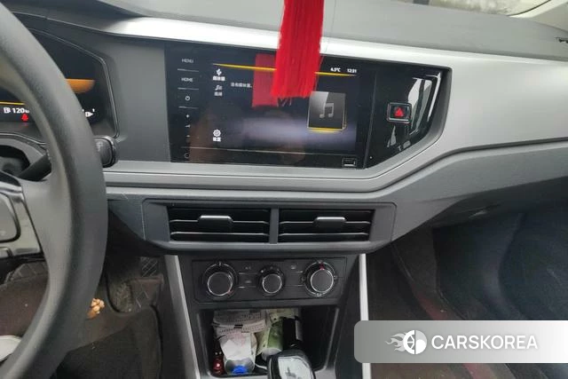 Volkswagen Polo id 4263846 из Китая 15