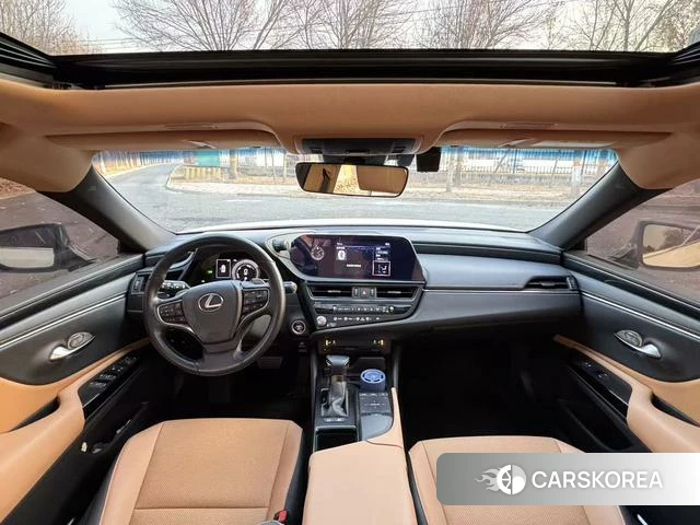 Lexus ES id 4298391 из Китая 9