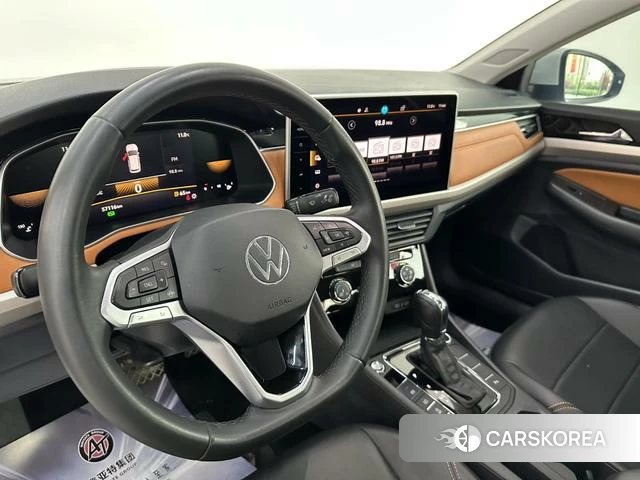 Volkswagen Bora id 4263892 из Китая 17