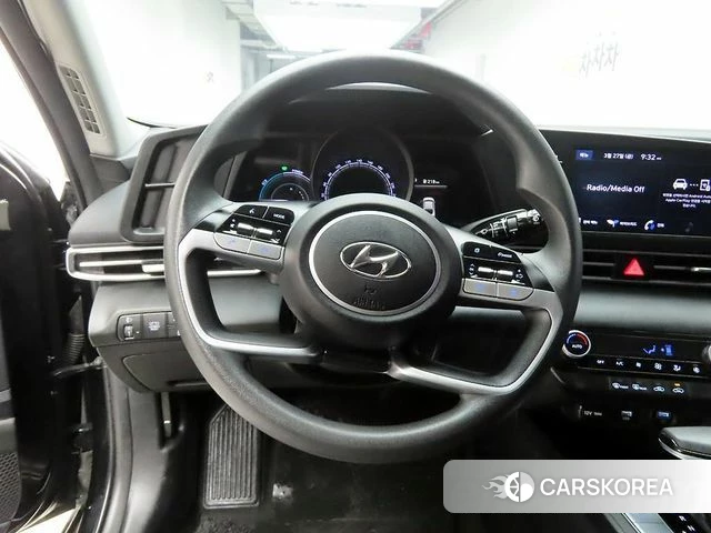 Hyundai Avante Hybrid (CN7) id 3871482 из Кореи 18