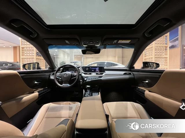 Lexus ES id 4262310 из Китая 17