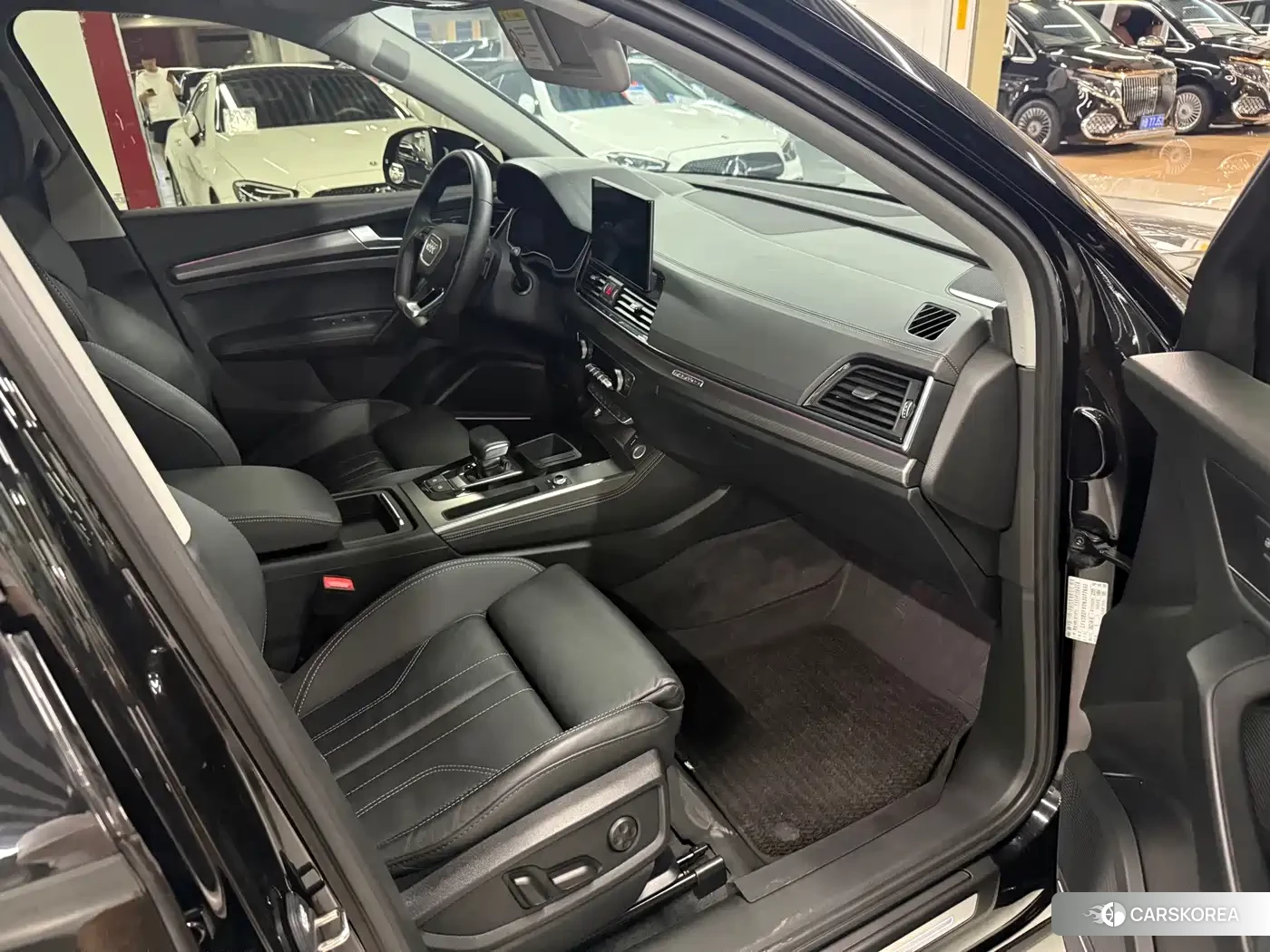 Audi Q5L id 4629099 из Китая 22
