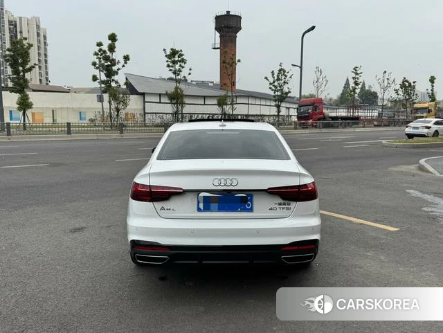 Audi A4L id 4261558 из Китая 8