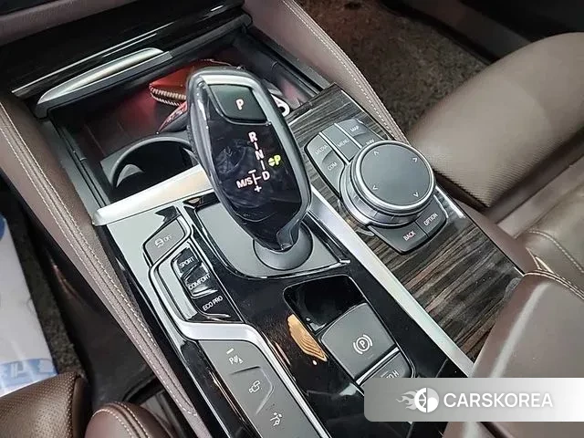 BMW 6 Series GT (G32) id 3055389 из Кореи 17