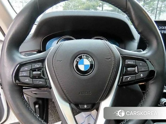 BMW 5 Series (G30) id 4285841 из Кореи 18