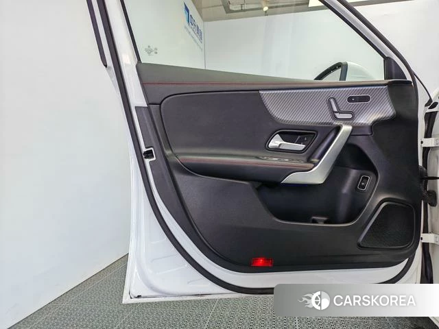 Mercedes-Benz Class A id 4300772 из Китая 19