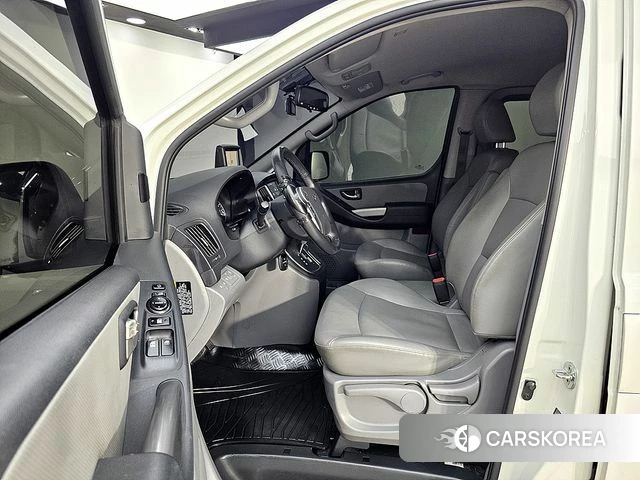 Hyundai The New Grand Starex id 4501651 из Кореи 18