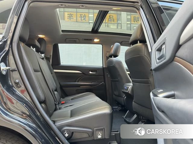 Toyota Highlander id 4213569 из Китая 11