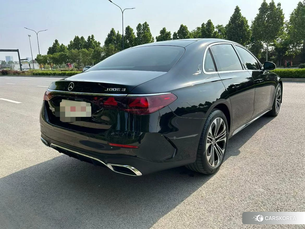 Mercedes-Benz E-class id 4487402 из Китая 8