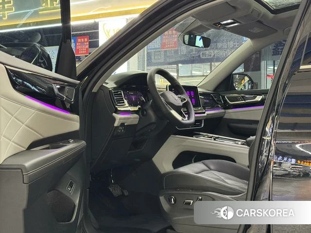 Volkswagen Tourang id 4348322 из Китая 10