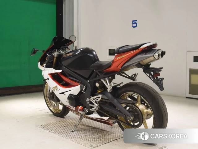 Triumph DAYTONA 675 id 4347686 из Японии 8