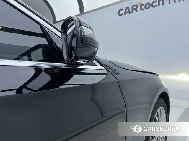Mercedes-Benz E-class id 4236384 из Китая 32