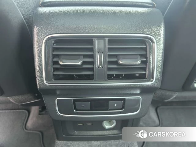 Audi Q5L id 4217475 из Китая 15