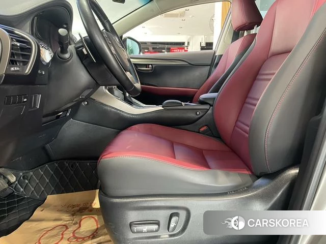 Lexus NX id 4273952 из Китая 15