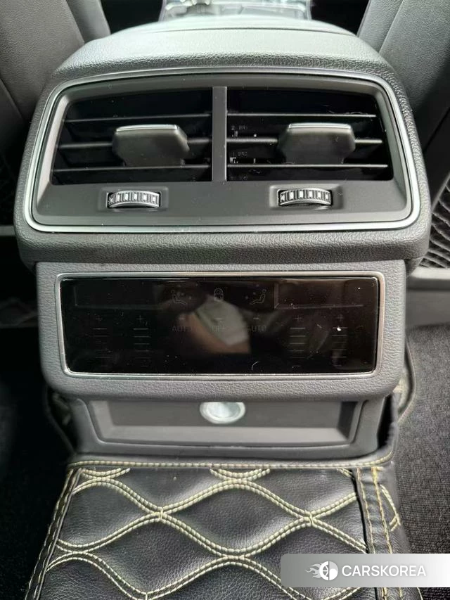 Audi A6L id 4261487 из Китая 14