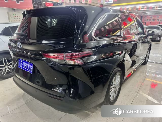 Toyota Saina id 4257481 из Китая 9