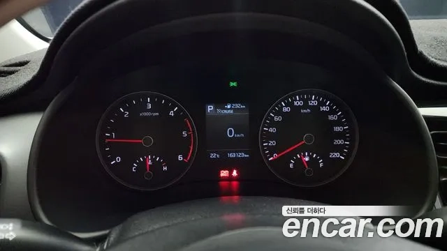 Kia Stonic id 2937429 из Кореи 18