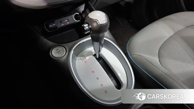 Kia Soul EV id 3627145 из Кореи 18