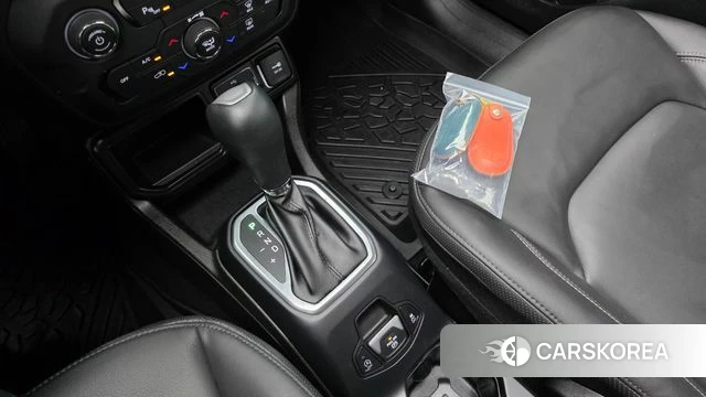 Jeep Renegade id 4381730 из Кореи 30
