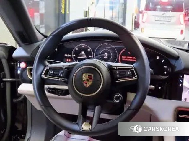 Porsche Taycan id 2910155 из Кореи 18