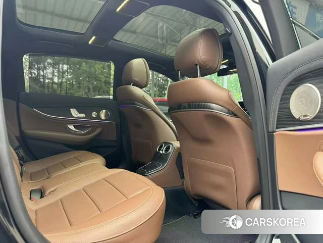 Mercedes-Benz E-class id 4255978 из Китая 8